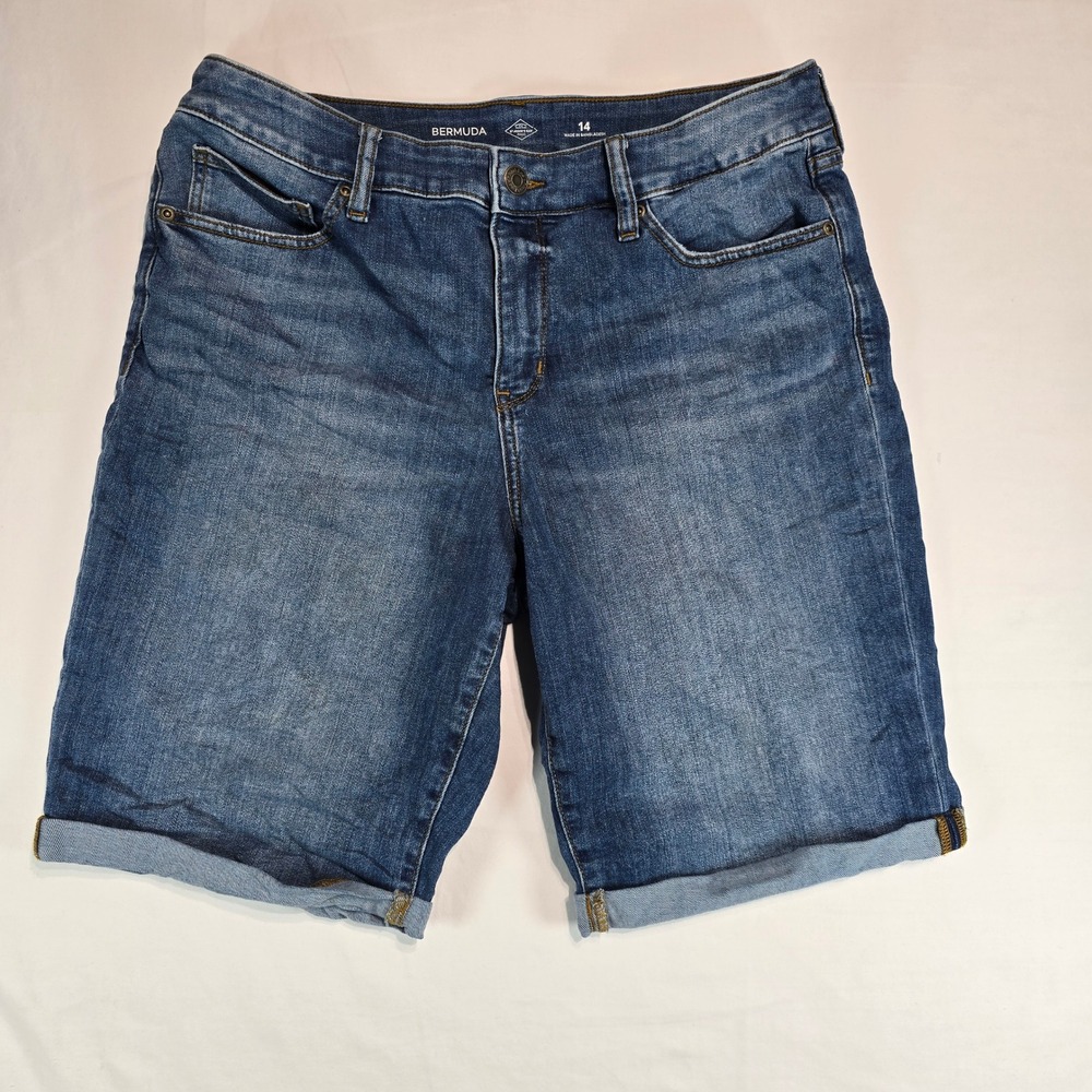 St Johns Bay Bermuda‎ Denim Shorts Womens 14 Medium Wash Cuffed Stretch Blue